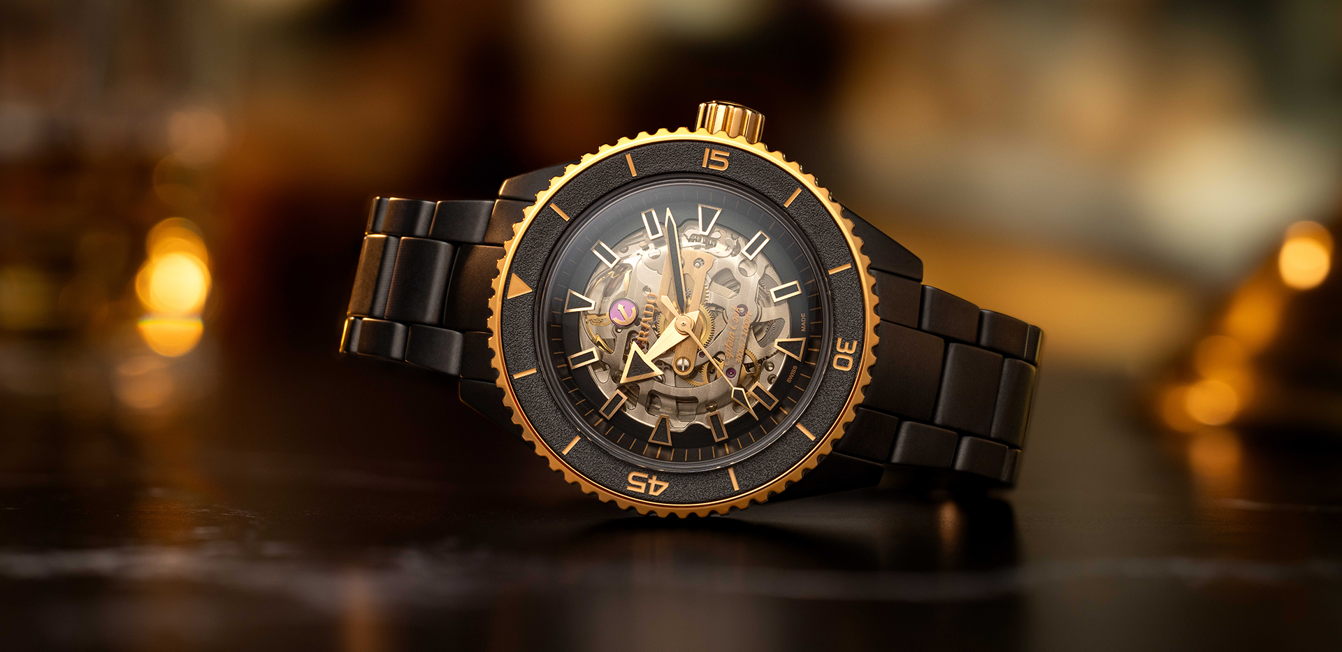 RADO ディスプレイ　アンティーク　ミラー　オブジェ　ラドー ラドーセラミックウォッチの誕生40周年を記念したインテグラルを発表